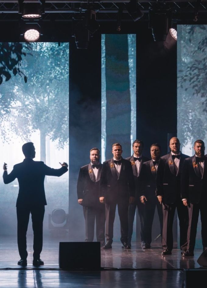 Хор Сретенского монастыря, Великие Луки